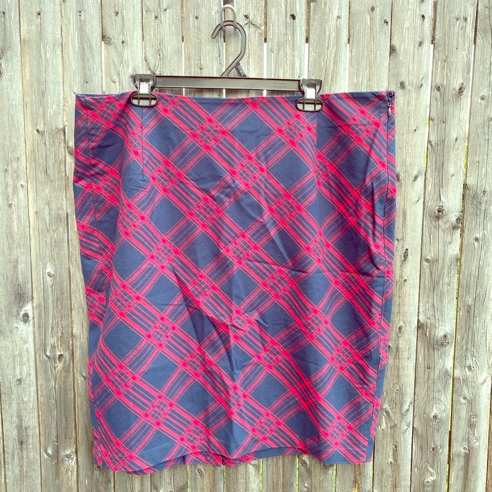 Old Navy, Navy & Red Plaid Skirt